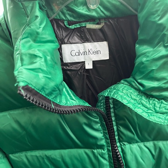 Calvin Klein Green Down Coat Size L/ fits like M - Picture 4 of 4
